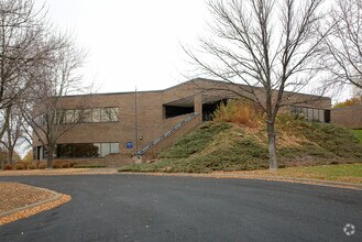 10297 Yellow Circle Dr, Minnetonka, MN for sale Primary Photo- Image 1 of 6