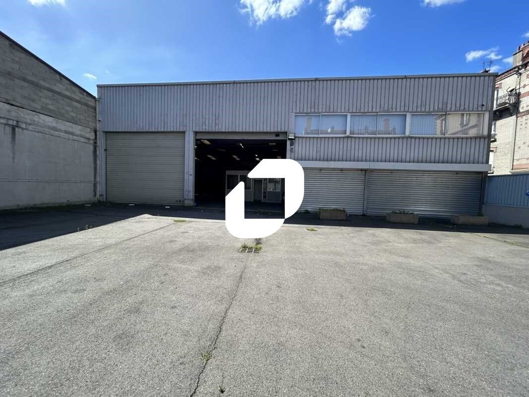 Office in Aubervilliers to rent Building Photo- Image 1 of 12