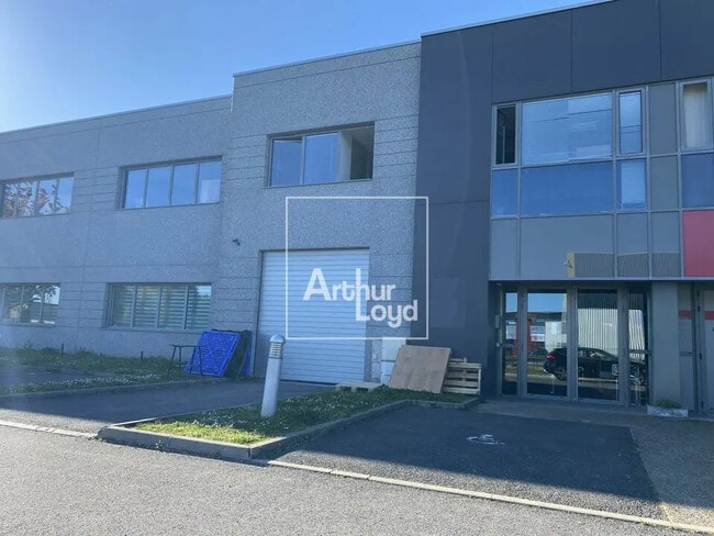 Vente Local d'activités 325 m²