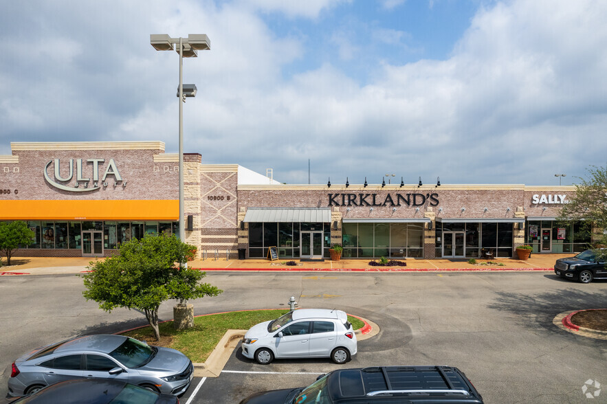 10900 Lakeline Mall Blvd, Austin, TX for rent - Building Photo - Image 3 of 10