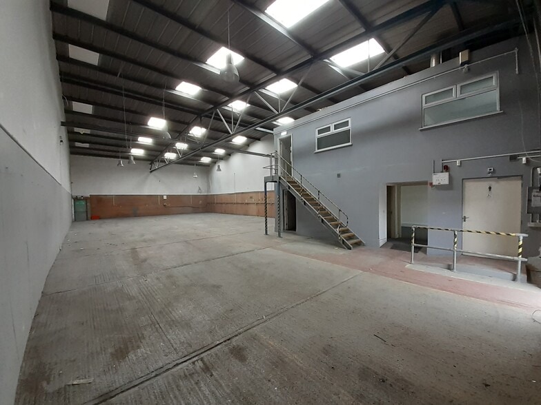 730 London Rd, Grays to rent - Interior Photo - Image 3 of 3