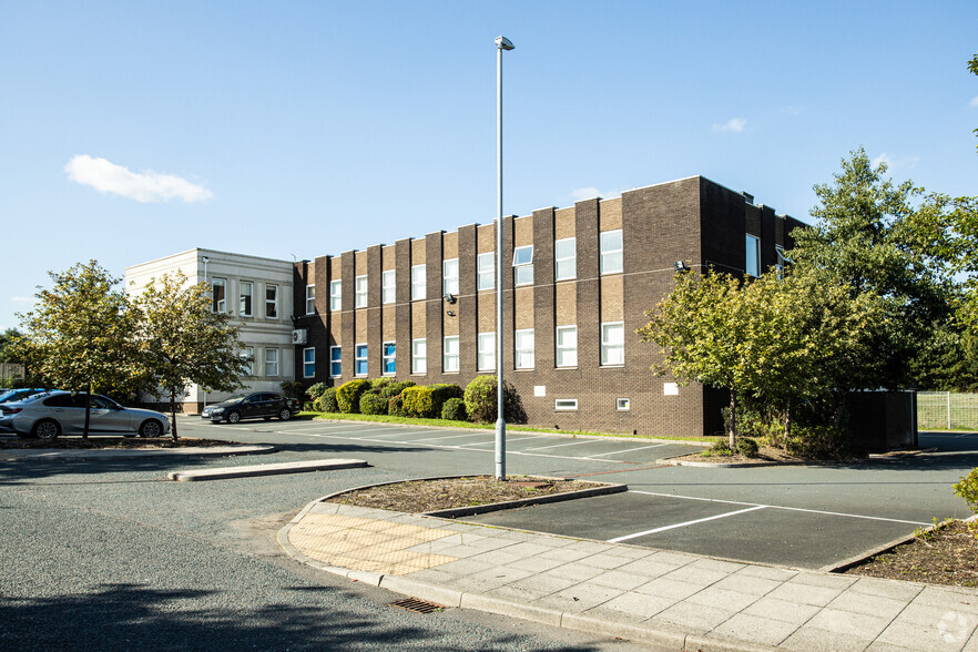 Bowesfield Ln, Stockton On Tees for rent - Primary Photo - Image 1 of 1