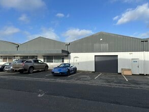 Whitehouse Rd, Kidderminster to rent Building Photo- Image 2 of 3