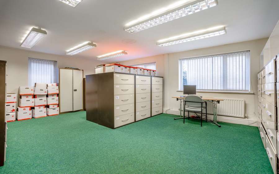 452 Denton Rd, Newcastle Upon Tyne for sale - Building Photo - Image 2 of 9