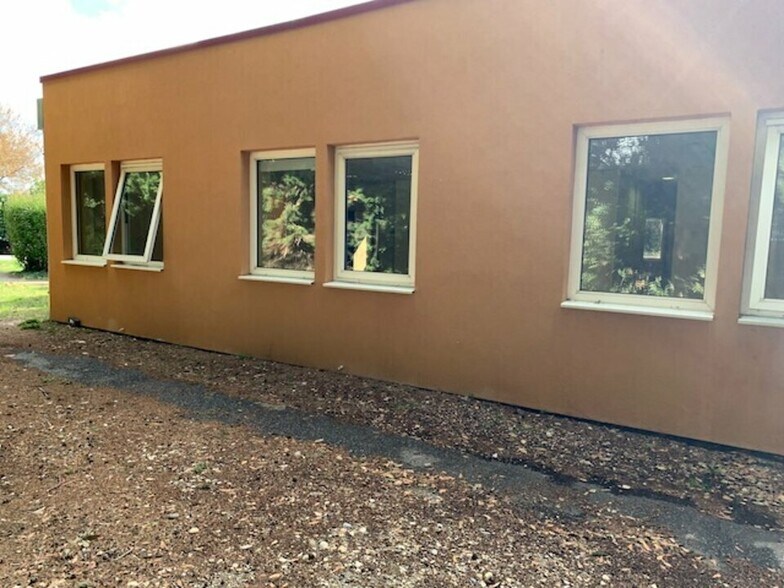 Office in Avignon for sale - Building Photo - Image 3 of 11