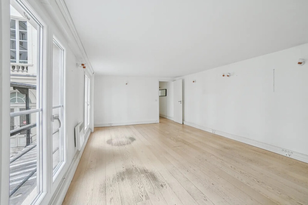 Location Bureaux 62 m² - Photo 1