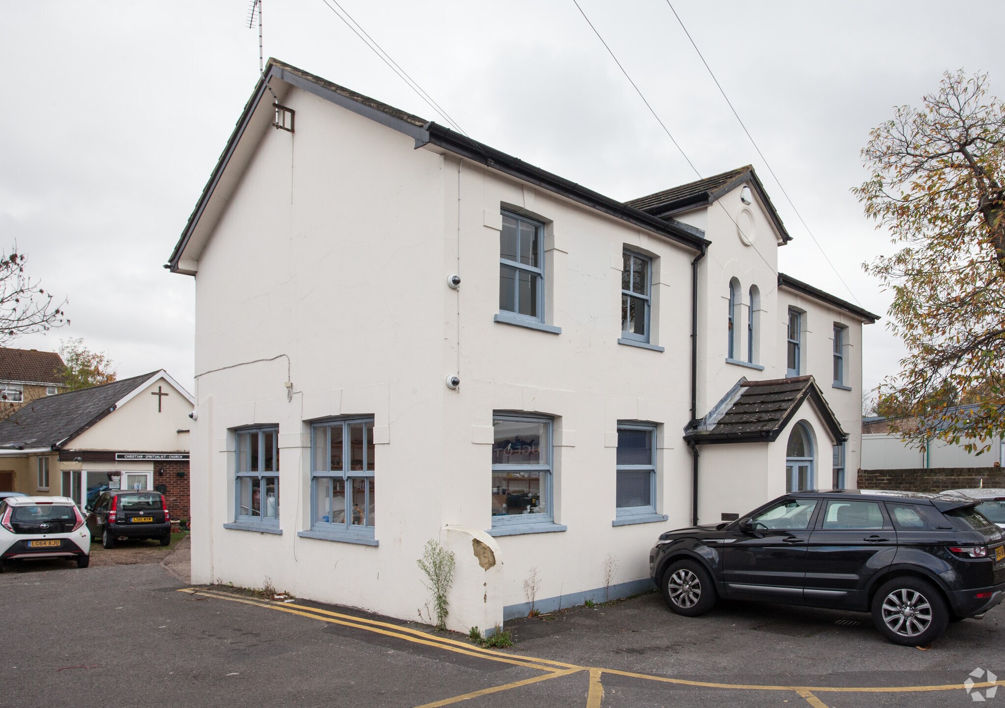 141 Hersham Rd, Walton On Thames for sale Primary Photo- Image 1 of 1