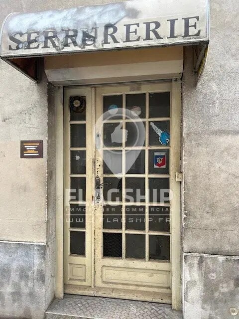Retail in Paris for sale Building Photo- Image 1 of 9