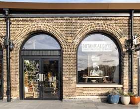 Kings Cross, London to rent Building Photo- Image 1 of 1