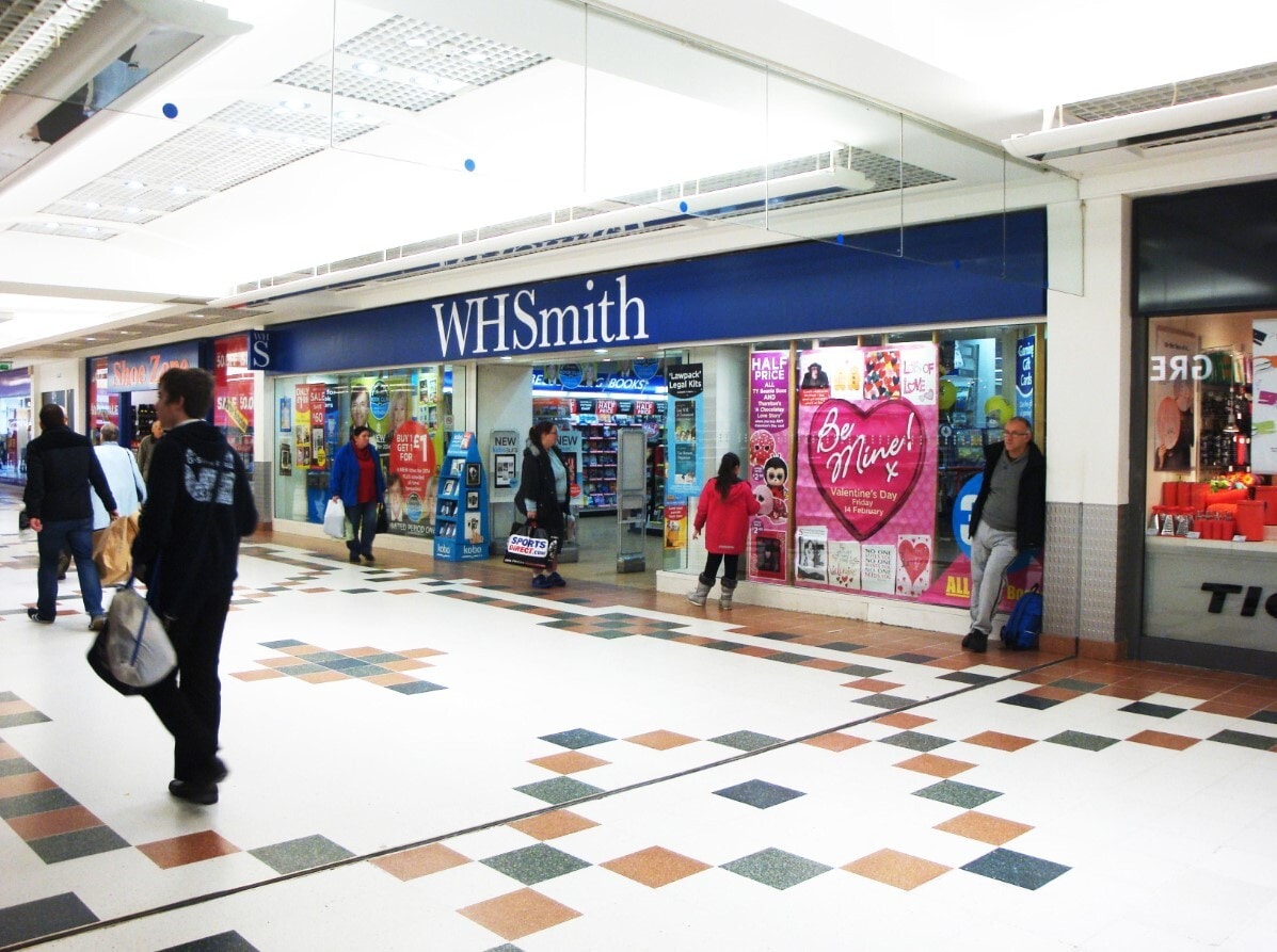 Almondvale Ave, Livingston to rent Building Photo- Image 1 of 2