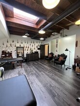 7164-7168 Melrose Ave, Los Angeles, CA to rent Interior Photo- Image 1 of 2