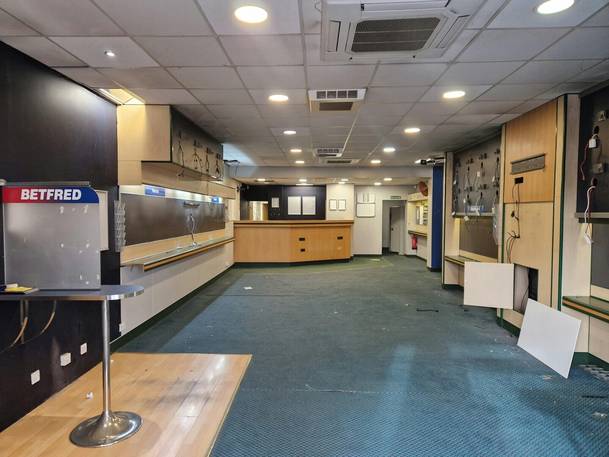 55 London Rd, Waterlooville to rent Interior Photo- Image 1 of 4