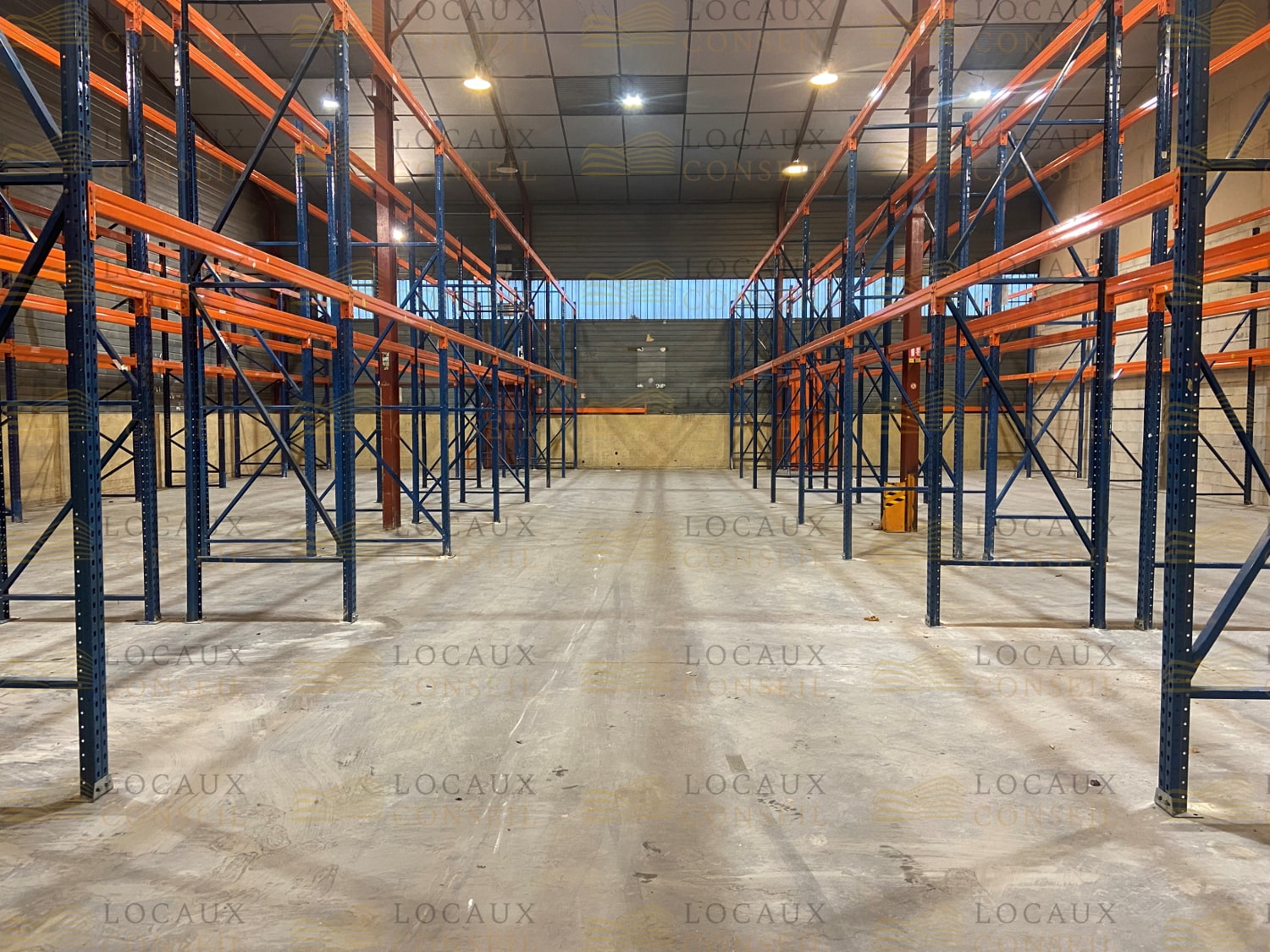 Light Industrial in Argenteuil for sale Building Photo- Image 1 of 11