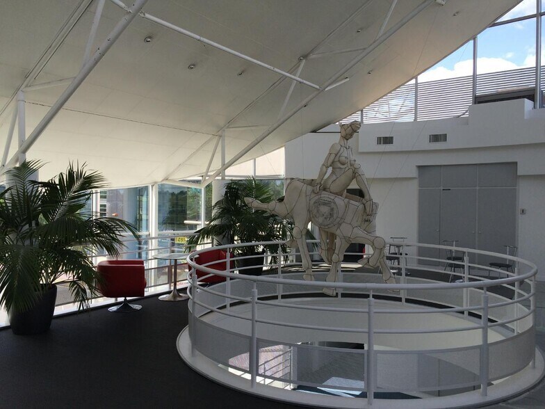 Office in Guyancourt to rent - Interior Photo - Image 3 of 8