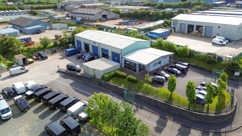 Unit 12 Priory Park, Milford Haven to rent - Building Photo - Image 2 of 6