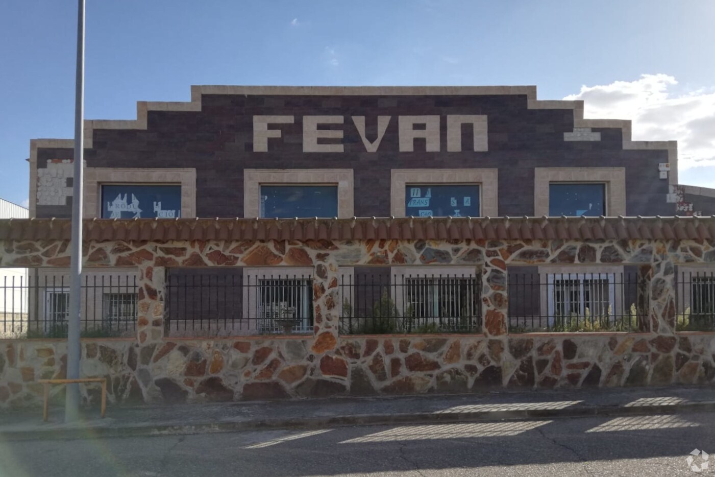 Industrial in Torrijos, Toledo for sale Primary Photo- Image 1 of 25