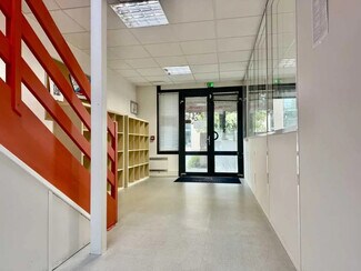 More details for 34 Rue Du 35eme Regiment D'Aviation, Bron - Office to Rent