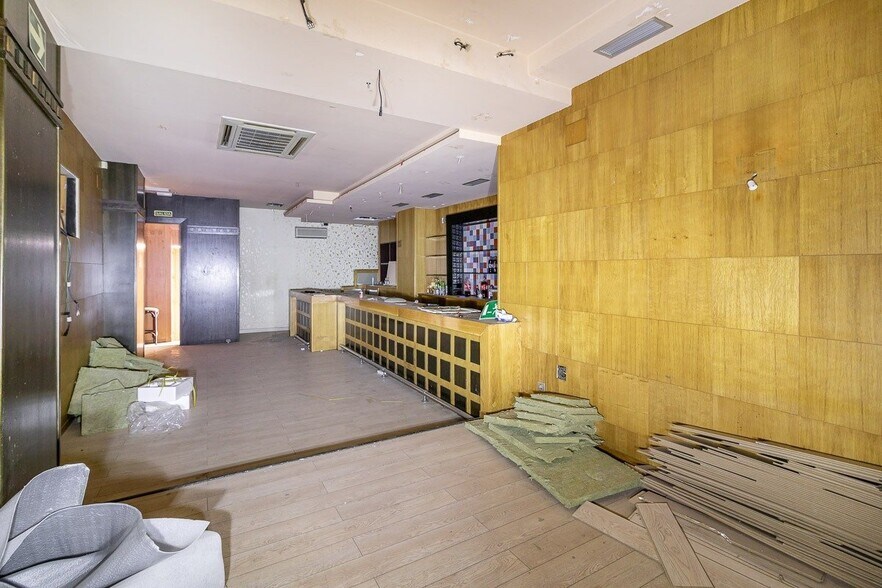 Retail in Granada, Granada for sale - Interior Photo - Image 3 of 14