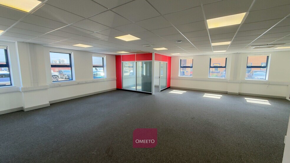 2 Victoria Way, Derby to rent - Building Photo - Image 2 of 8
