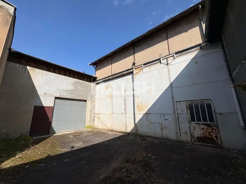 Land in Lyon to rent Building Photo- Image 1 of 9