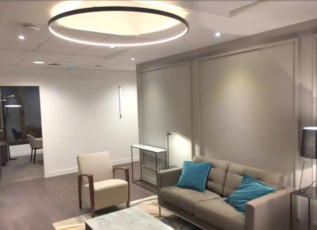 Vente Bureaux 200 m² - Photo 1