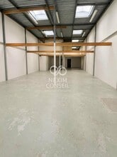 Light Industrial in Saint-Denis for sale Interior Photo- Image 2 of 9