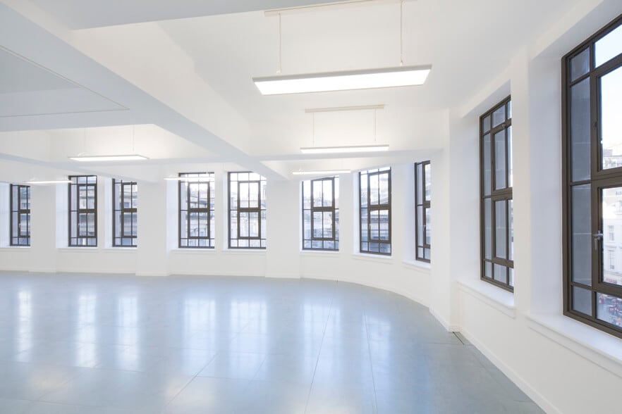 100 Queen St, Glasgow to rent - Building Photo - Image 1 of 3