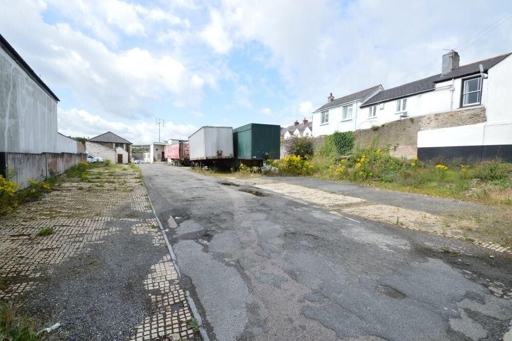 Honestone St, Bideford for sale Primary Photo- Image 1 of 1