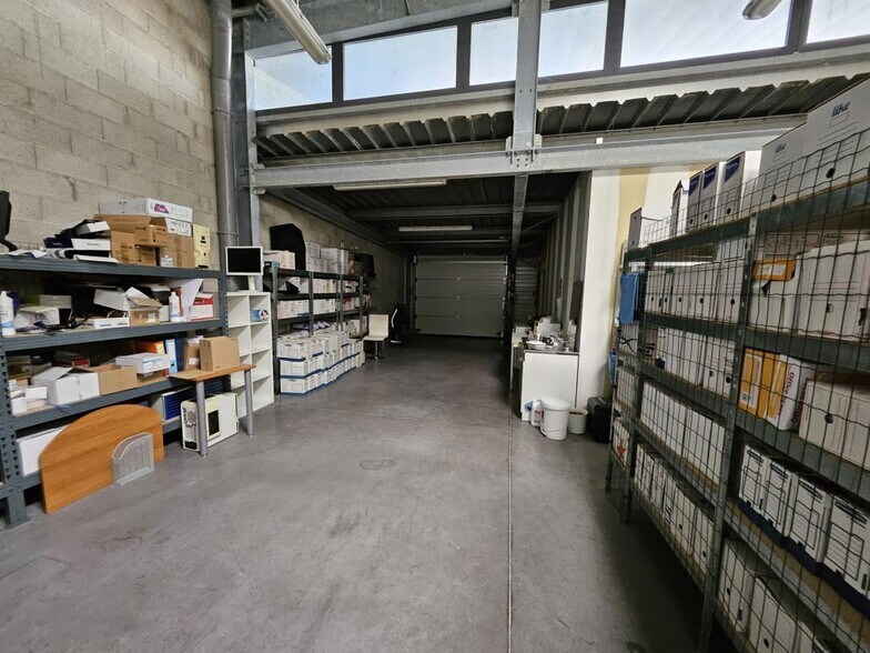 Light Industrial in La Farlède for sale - Building Photo - Image 2 of 6
