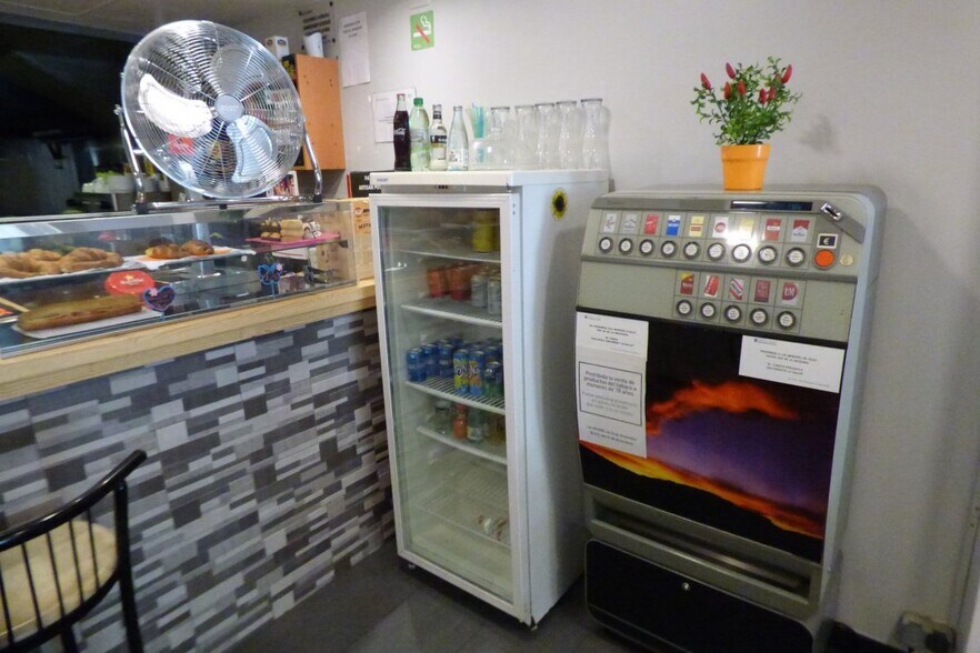 Passeig de Mossèn Jacint Verdaguer, 20, Igualada, Barcelona for sale - Interior Photo - Image 3 of 12