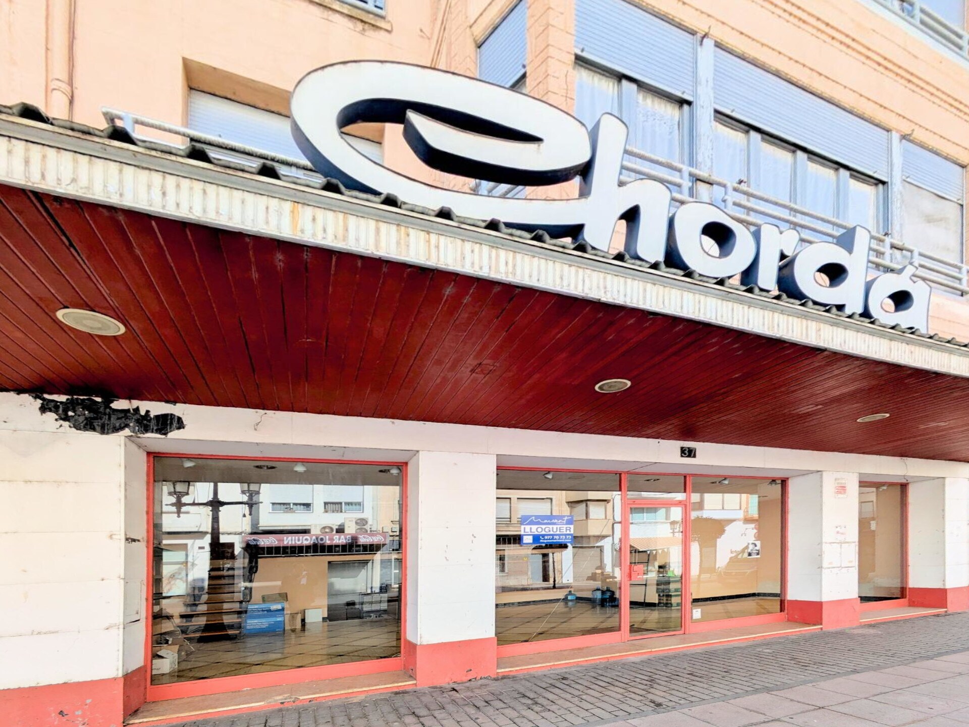 Retail in Amposta, Tarragona to rent Interior Photo- Image 1 of 2