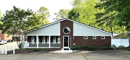 124 W Commerce St, Hernando, MS for rent Building Photo- Image 1 of 10