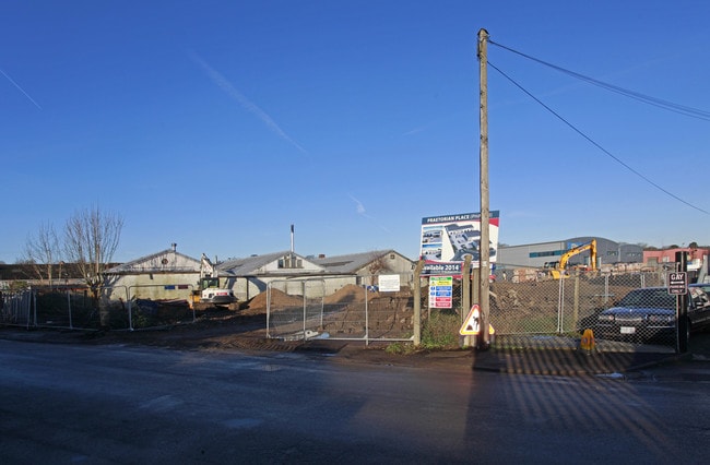 More details for 68 Holmethorpe Ave, Redhill - Industrial to Rent