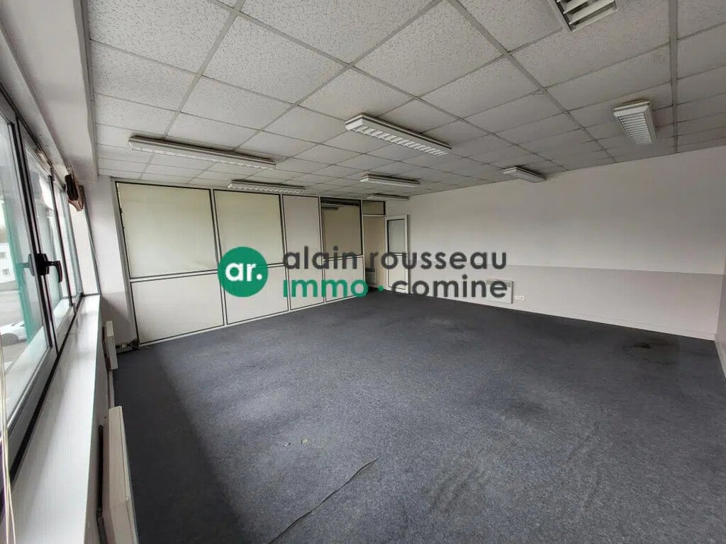 Location Bureaux 34 m² - Photo 1
