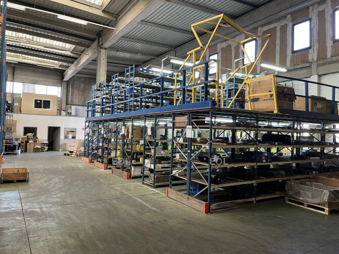 Light Industrial in Gennevilliers to rent - Building Photo - Image 3 of 6