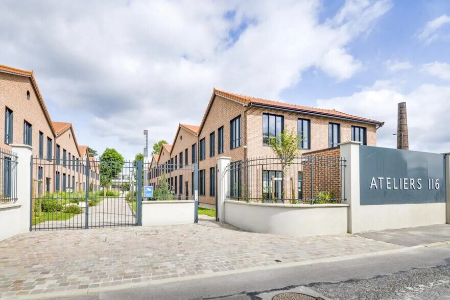 116 Quai De Bezons, Argenteuil to rent - Building Photo - Image 3 of 9