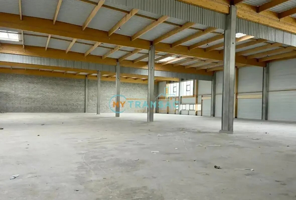 Light Industrial in Tremblay-en-France for sale Building Photo- Image 1 of 8