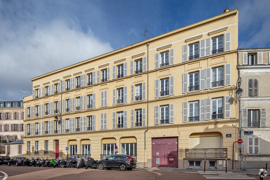 3 Rue Pétigny, Versailles to rent - Building Photo - Image 2 of 2