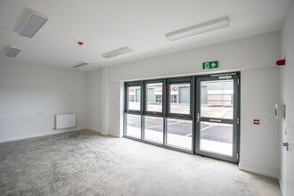 1-2 Brownrigg Yards, Newbridge to rent Interior Photo- Image 2 of 2