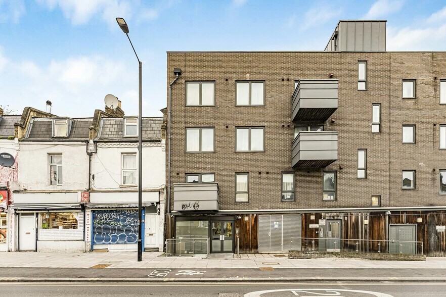 35-41 Lea Bridge Rd, London to rent - Building Photo - Image 1 of 38