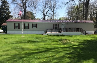 8867 Maple Dr, Meadville, PA for sale Primary Photo- Image 1 of 1