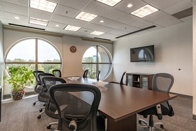 More details for 1661 International Dr, Memphis, TN - Co-working to Rent