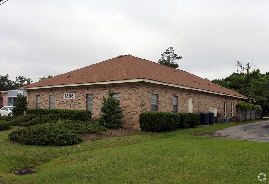 1806 Old Trolley Rd, Summerville, SC 29485 UK