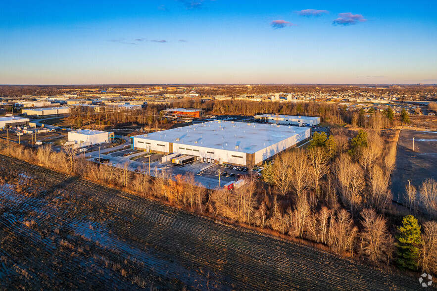 500 Rue Du Condor, Saint-eustache, QC for rent - Aerial - Image 2 of 7