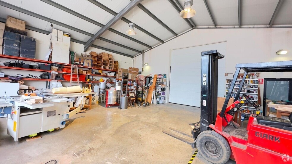 Office in Cuenca, Cuenca to rent - Building Photo - Image 2 of 5