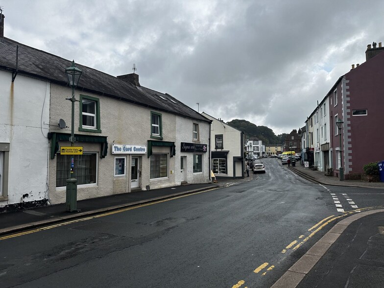 44-46 Front St, Brampton for sale - Building Photo - Image 2 of 9