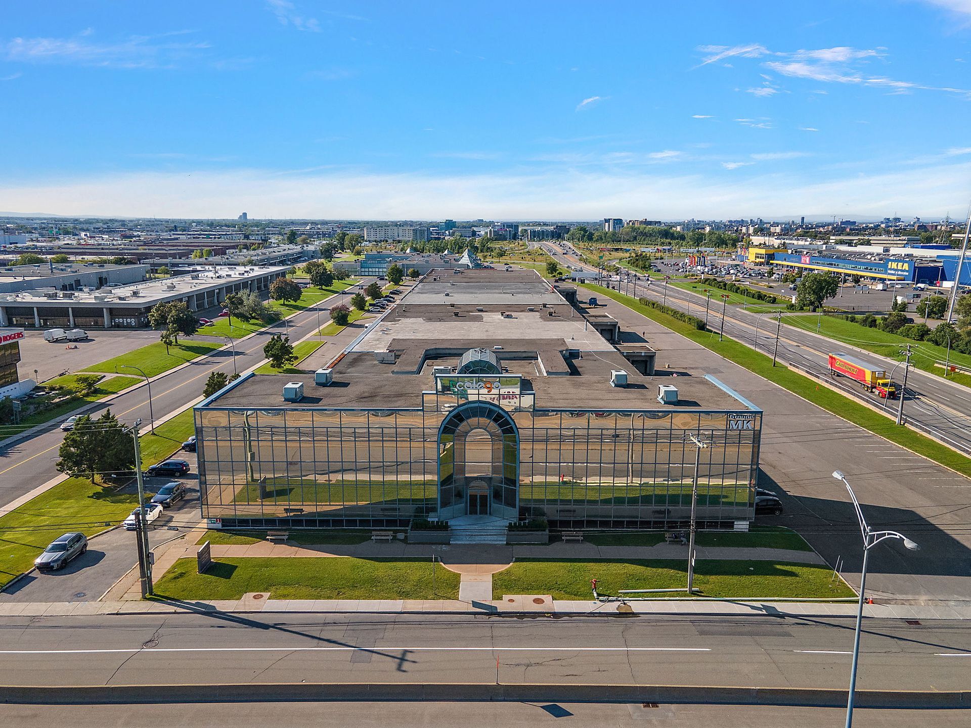 6265 Ch De La Côte-De-Liesse, Saint-Laurent, QC to rent Building Photo- Image 1 of 4