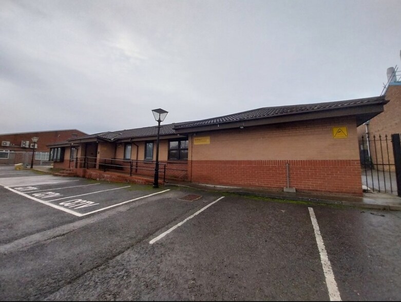 Mowbeck Way, Grantham to rent - Primary Photo - Image 1 of 2