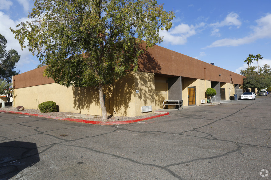 555 W 2nd Ave, Mesa, AZ for sale - Primary Photo - Image 1 of 1