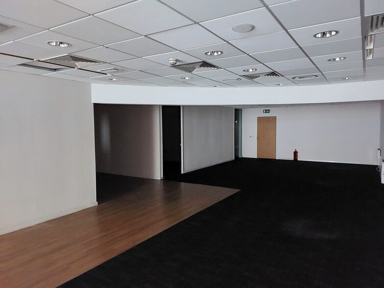 50-52 High St, Inverness to rent - Building Photo - Image 3 of 5